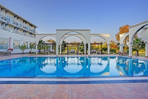 Sunday Resort & Spa Manesar by CheckIn, Gurugram