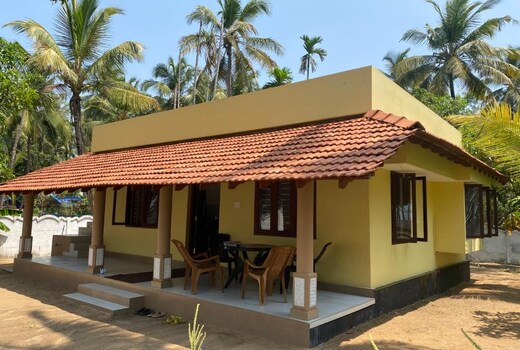 Gaya Beach Hacienda