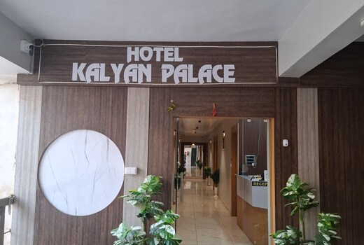 Hotel Kalyan Palace.