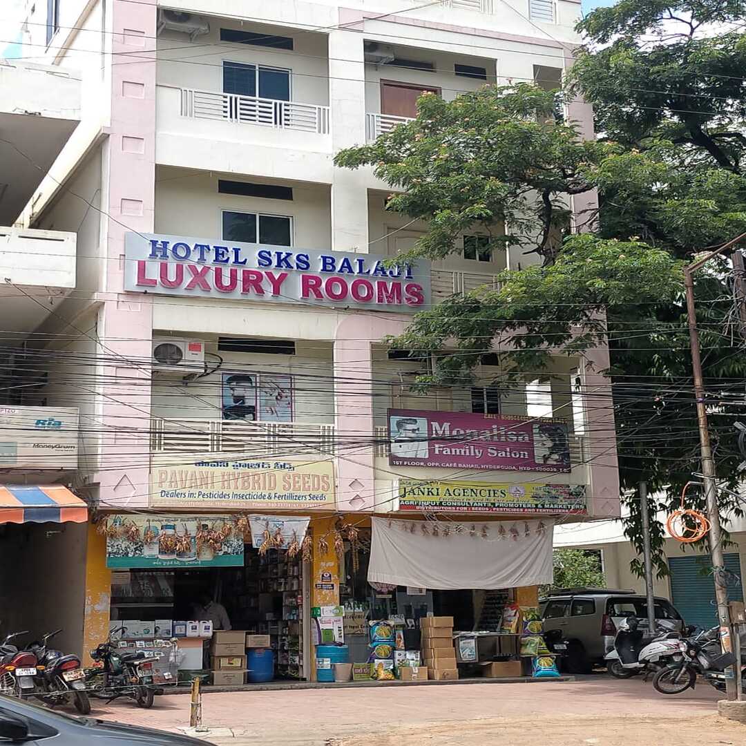 Hotel SKS Balaji Luxury Rooms