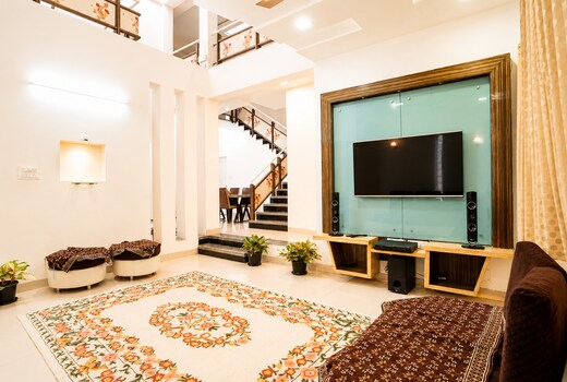Manjul3BHK Villa in Nashik by Homeyhuts