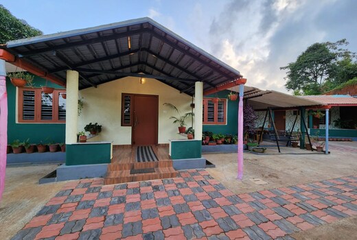Thamane Homestay