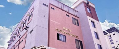 HOTEL CROWN ROYAL