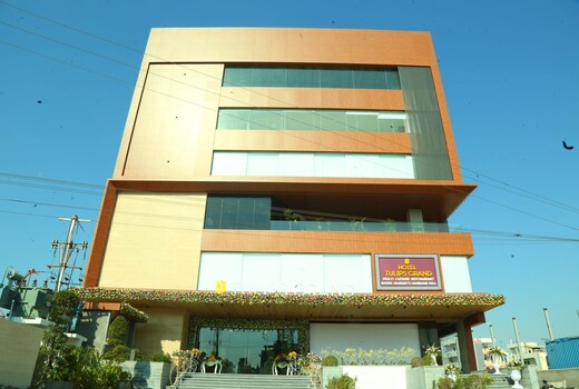HOTEL TULIPS GRAND TURKAMJAL