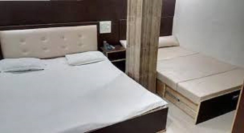 Hotel Neelam Lodge