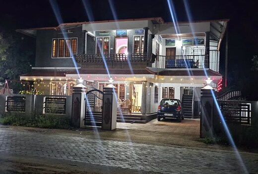 Misty Valley Munnar 3bhk ground floor