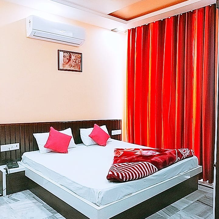 Ghoomar hotel and restaurant
