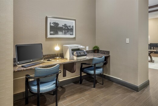 Best Western Plus Lee's Summit Hotel & Suites