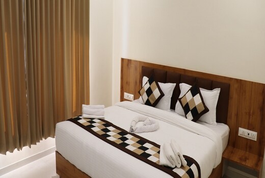 Hotel Laxmi Niwas And Restaurant