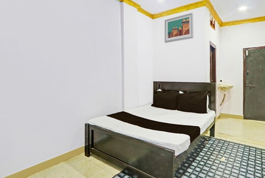 Hotel O Green Hostel & Lodge