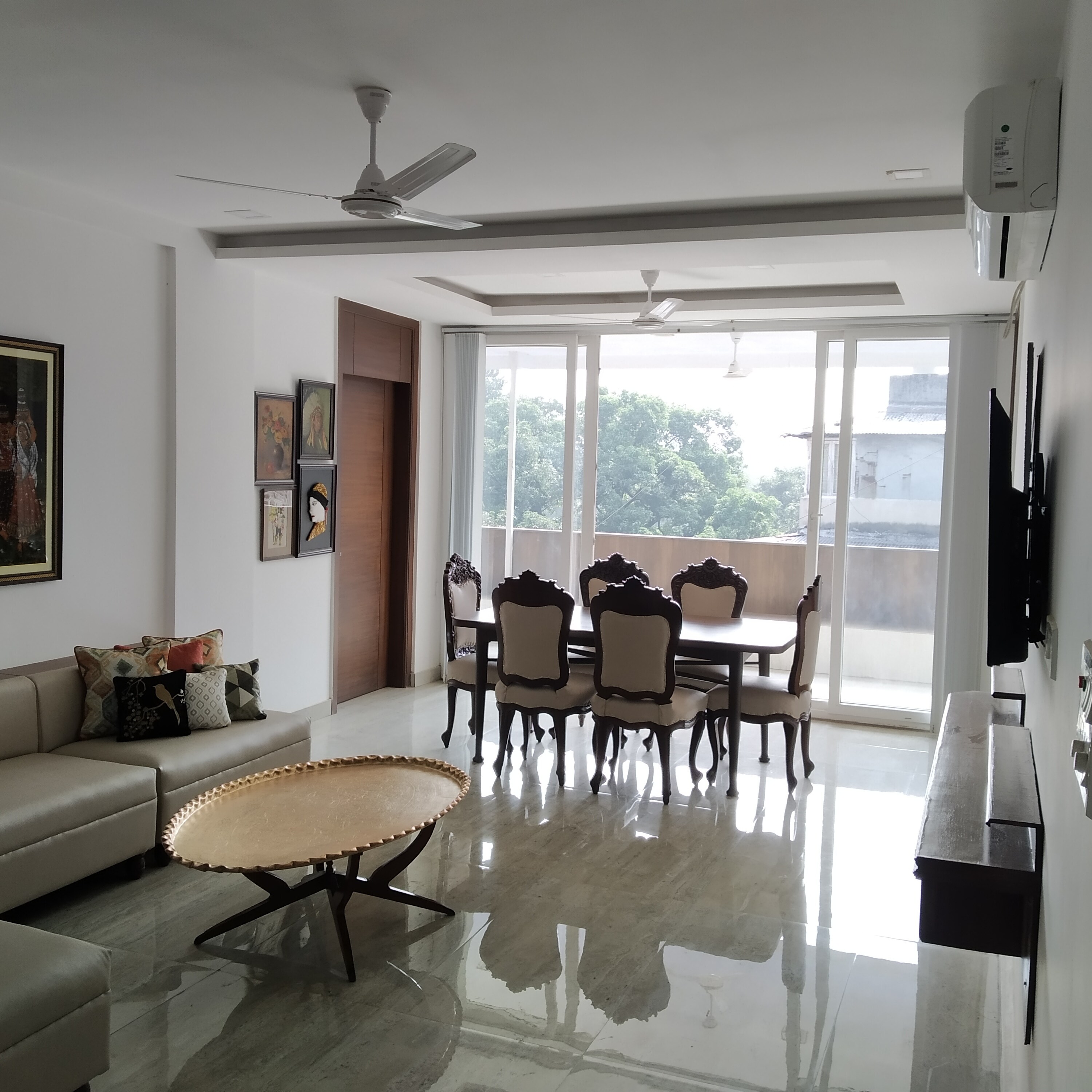 Main gallery