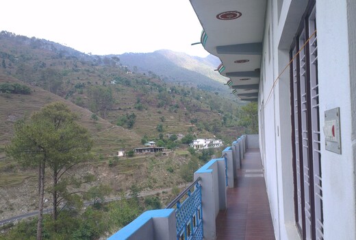 Hotel Garhwal Palace