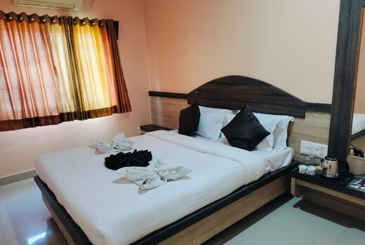Hotel Sai Laxmi