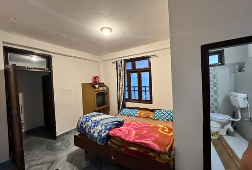 Om Home Stay