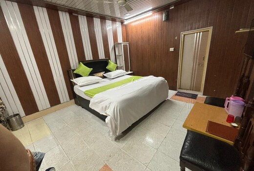 HOTEL NEELAM