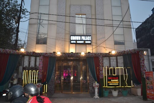 Hotel Crown Palace