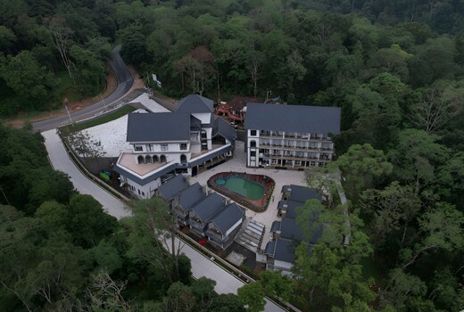 CherryLoft Luxury Resort