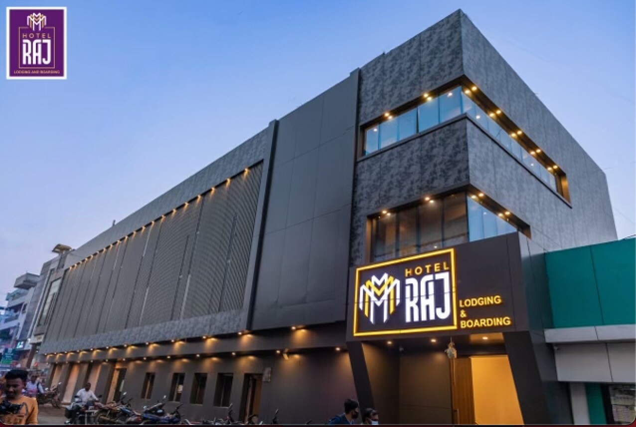 Hotel Raj