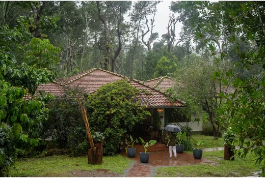 Chetty's Mane by Raho: Estate-View Heritage Stay