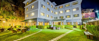 Rock Manali By Vivaan (Centrally heated River side Resort)