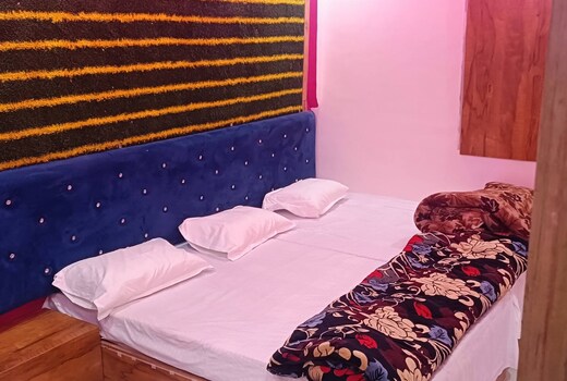 Vanikunj Homestay Near Kainchi Dham