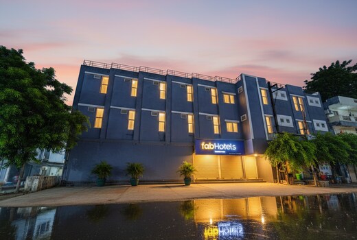 FabHotel Day2Day - Airport