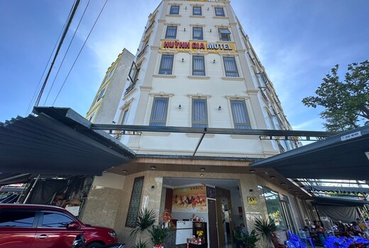 OYO 1193 Huynh Gia Hotel