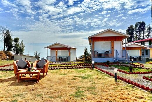The Grand View Resort Dhanaulti