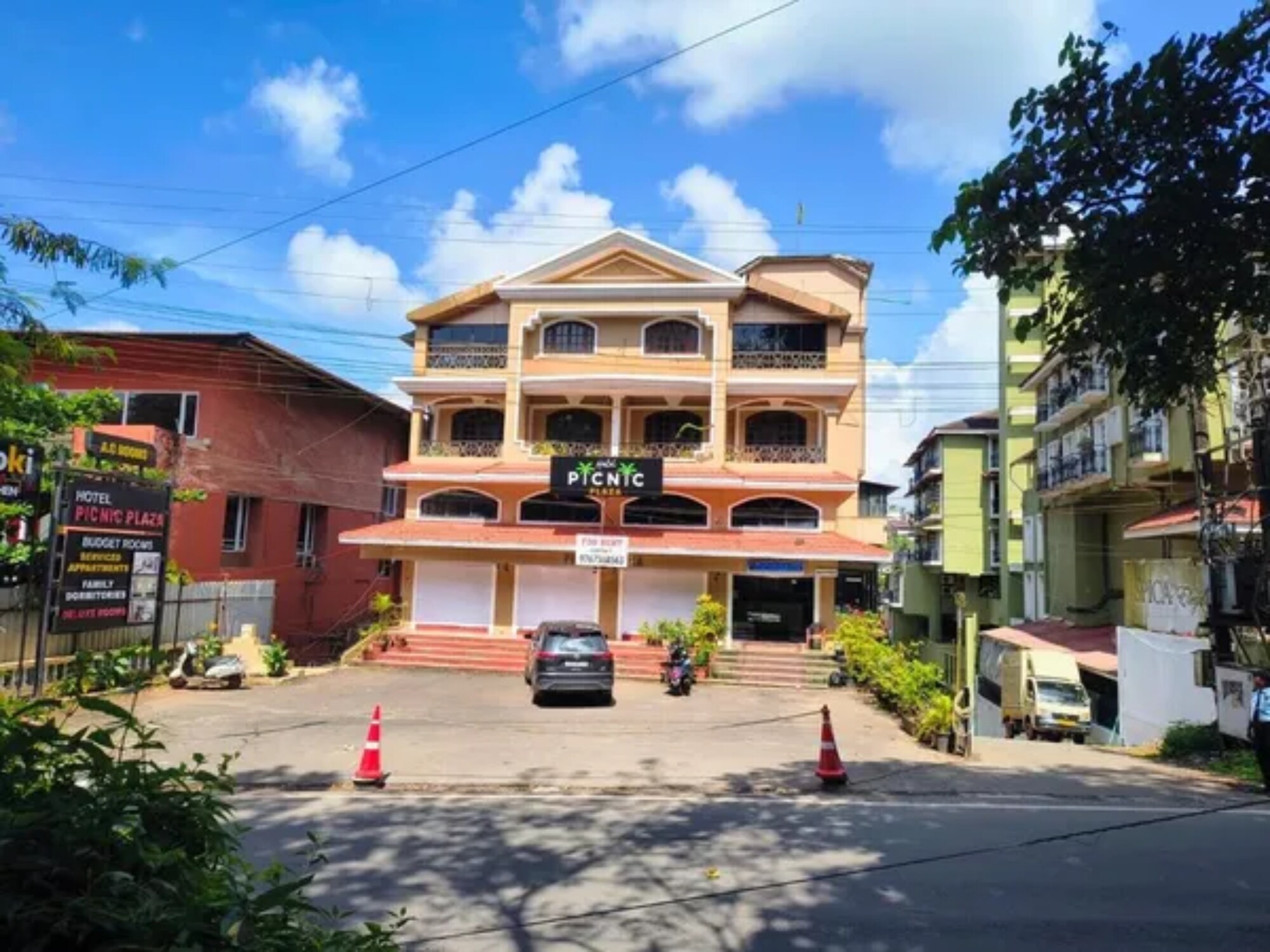 FabHotel Picnic Plaza