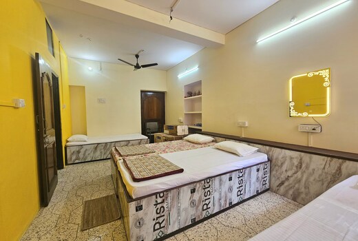 Saraogi Homestays