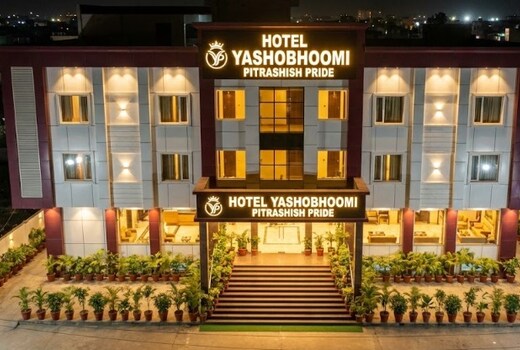 Yashobhoomi Hotel Pitrashish Pride, Delhi Airport