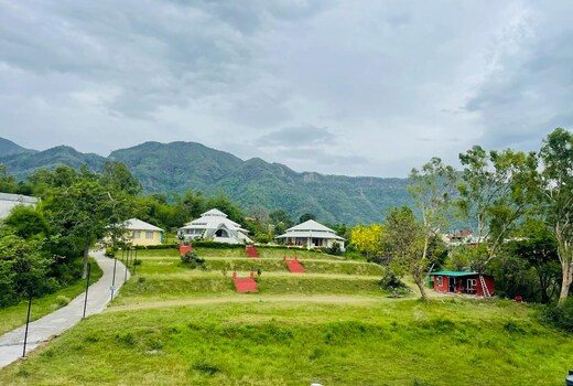 Four Terrace Homestay