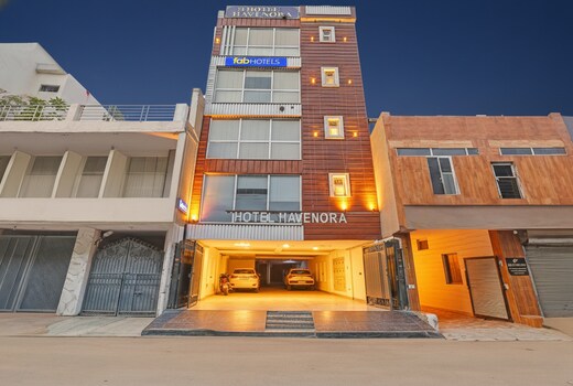 FabHotel Havenora - Nr. Maharani Bagh