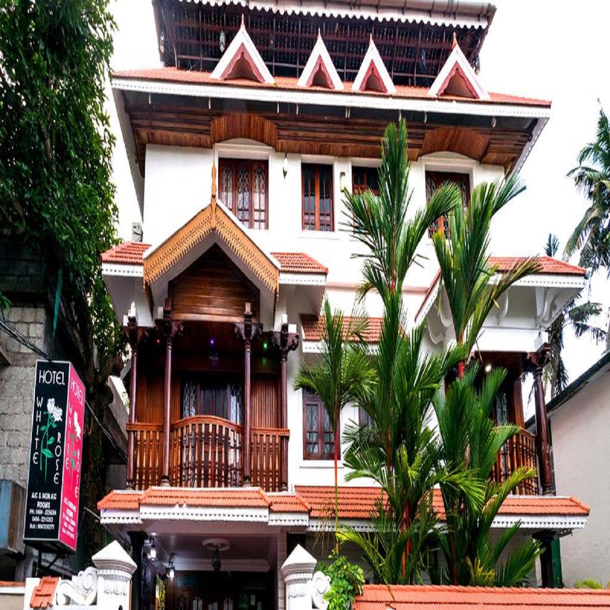 Hotel White Rose