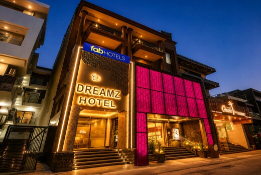 FabHotel Dreamz - Paschim Vihar