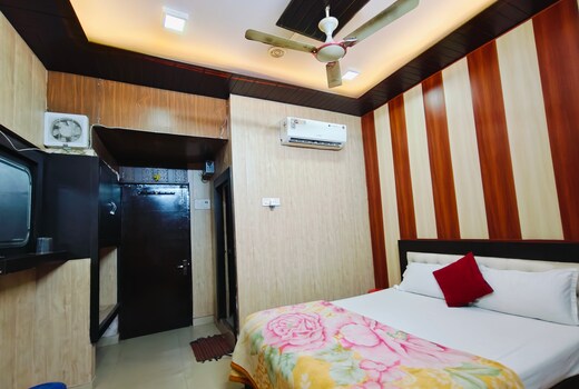 Shree Kashi Guest House | 200 mtr Kashi Vishwanath Temple
