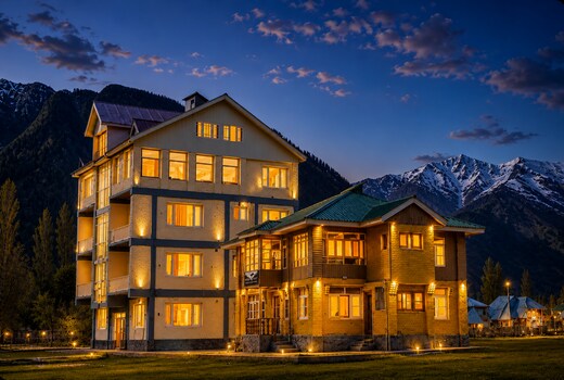 Pine Tree Resort Gurez