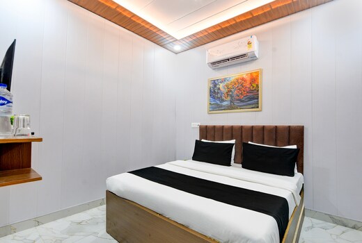 Hotel O HI-WAY Palace