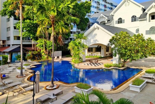 Pooh Beach Resort & Spa