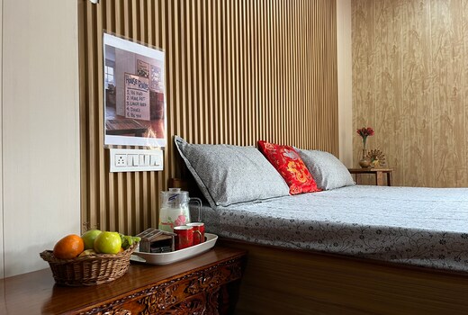 SNOWFLAKE HOMESTAY