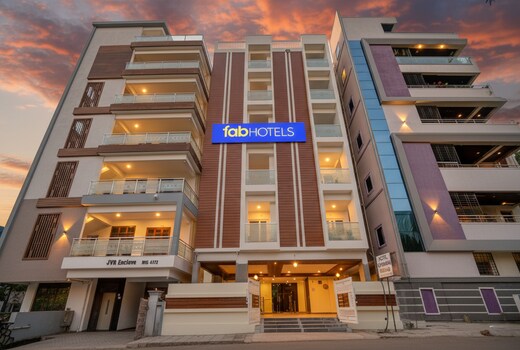 FabHotel Dharani Grand Madhapur - Image Gardens & Metro, Madhapur