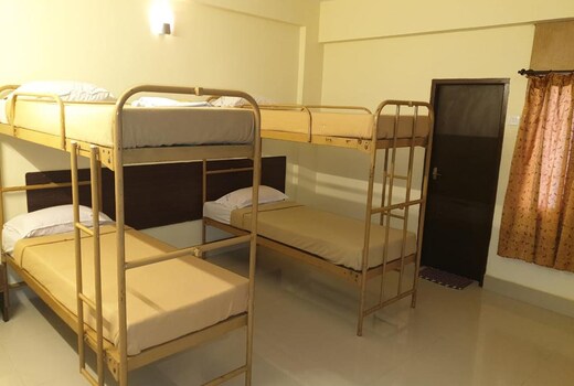 Aloha Bed Space
