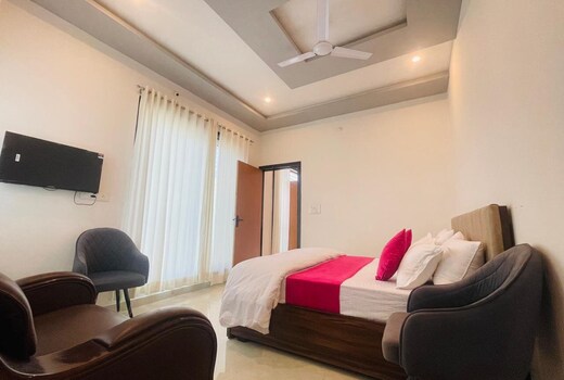 Villa Belmond |Entire 2Bhk with Private Pool