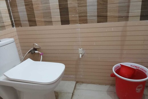 Hotel O Yadav Restaurant & Family Rooms
