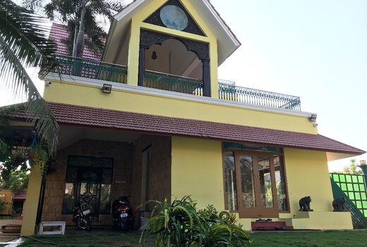 Saky's Villa | 3 BHK Madras Beach House