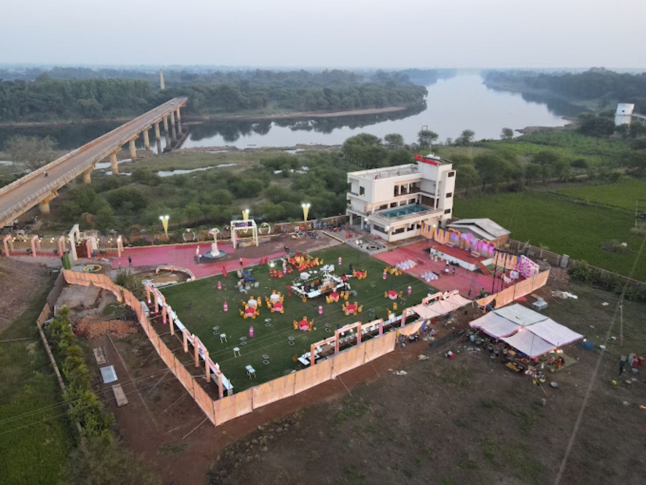 The Costa Resort with Pool and River View