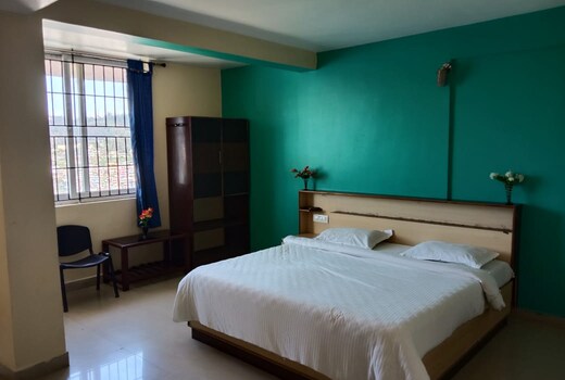 VISHNU LODGE