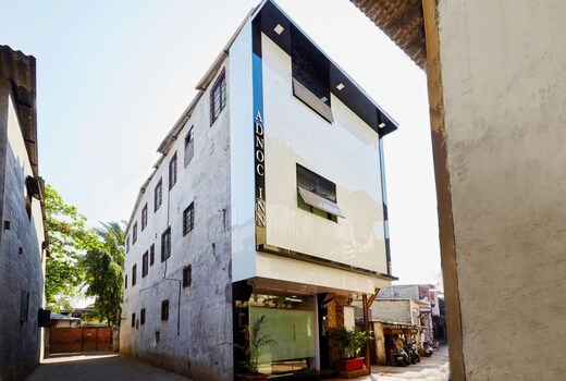 HOTEL ADNOC INN