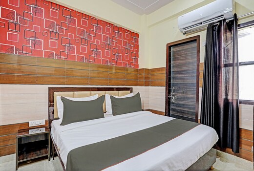 Hotel Aditya Residency Sector 63 Noida
