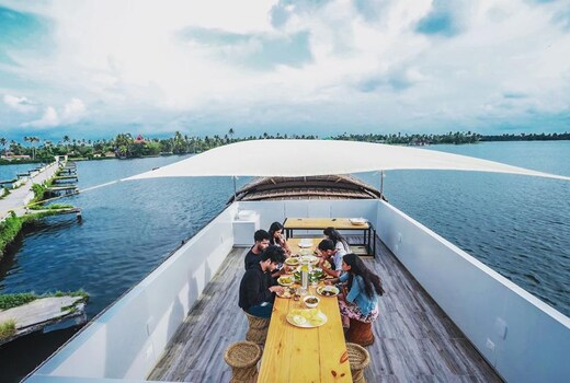 Blackpearl Cruise Alleppey